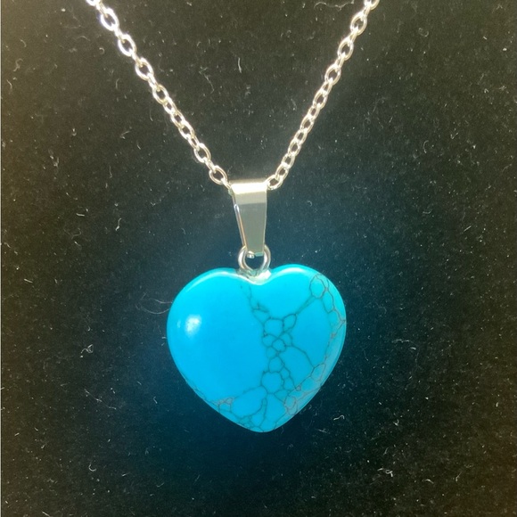 Veins Agate Aquamarine Crystal Jewelry - ♥️BRAND NEW♥️ Veins Agate Aquamarine Crystal heart on a sterling silver chain.